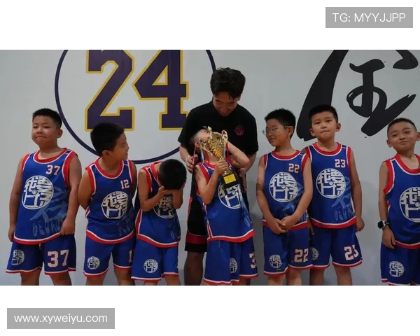 以篮球为核心探讨团队合作与竞技精神在青少年成长中的积极作用