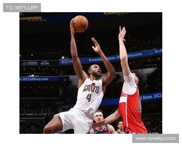 奇才迎战骑士争夺季后赛名额 双方主力出战激烈碰撞引关注