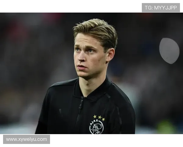 弗伦基·德容：从天才少年到世界级中场的成长之路