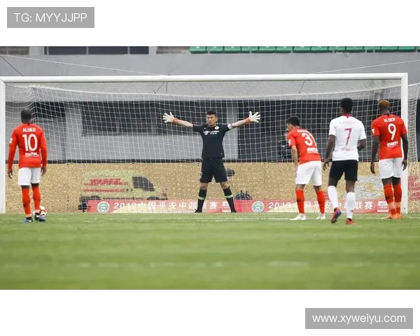 深圳足球队团队协作的成功之道与未来发展展望 深圳足球队团队协作的成功之道与未来发展展望