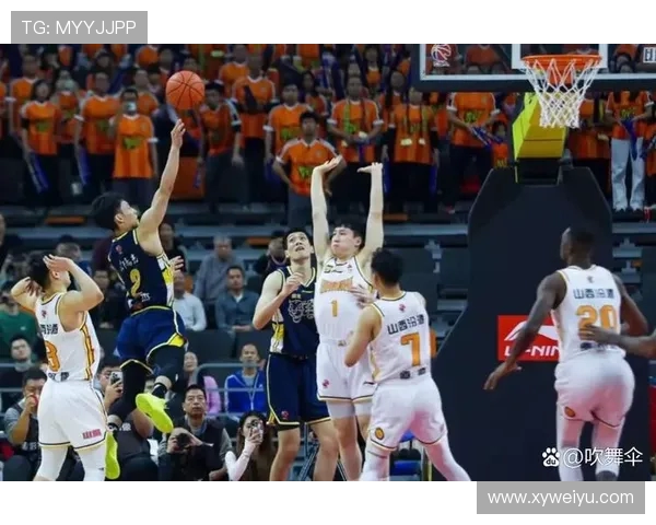 CBA山东队与南京队激战比分揭晓精彩瞬间回顾