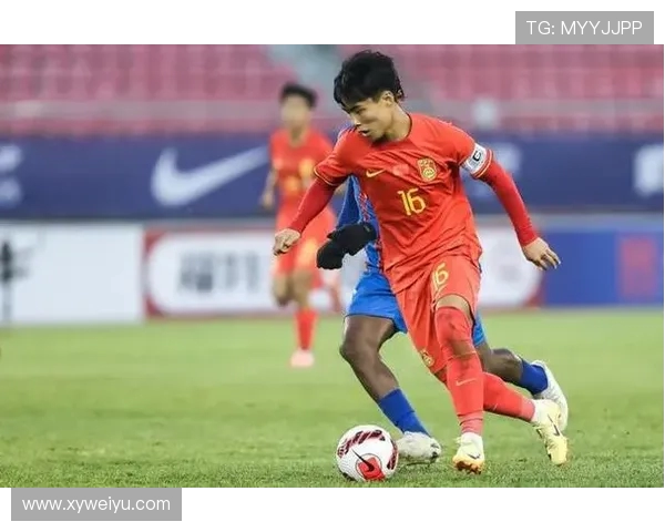 中国足球队与马尔代夫队激战正酣赛况分析及精彩瞬间回顾