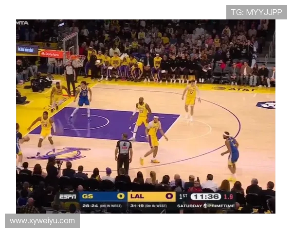 勇士与湖人激战在即NBA赛程引发球迷热烈期待与关注